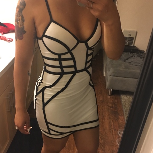 Little White Dress - Picture 1 of 3